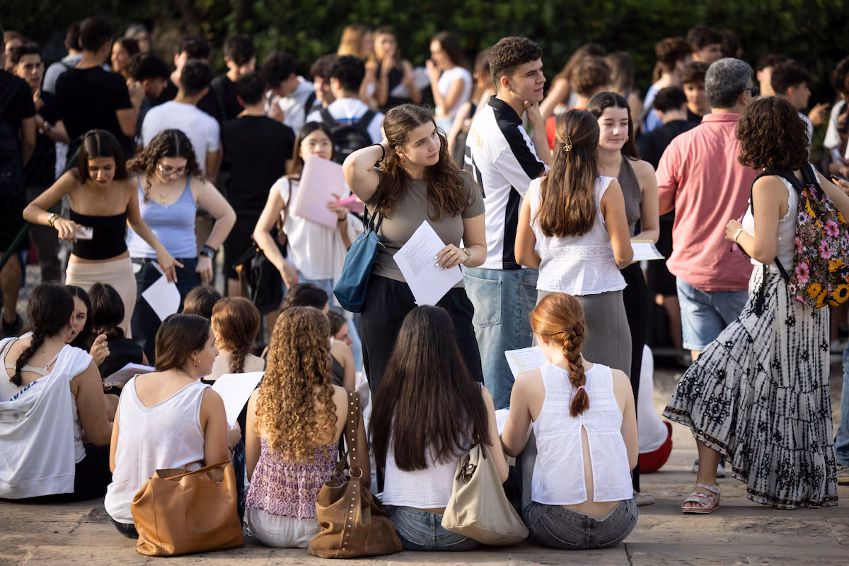 "Estatuto del Becario: Impacto en las Prácticas y Consecuencias para las Entidades Incumplidoras"