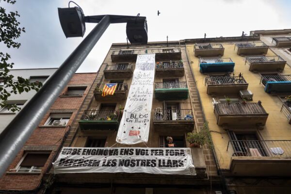 Cataluña plantea la prohibición de la compra de viviendas para especulación inmobiliaria