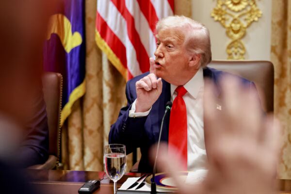 El Impacto del Impuesto de Trump sobre las Remesas: Consecuencias para las Familias de Bajos Recursos