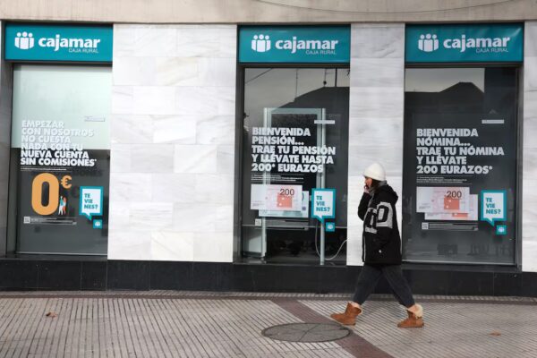 Cajamar incrementa su beneficio a 263 millones en septiembre, marcando un crecimiento del 6,9%