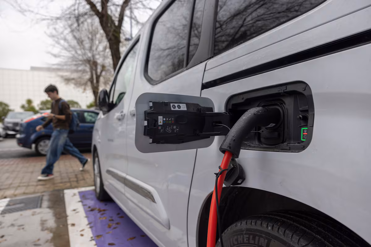 Valladolid atraerá 5.000 millones de inversión china para el desarrollo de baterías de vehículos