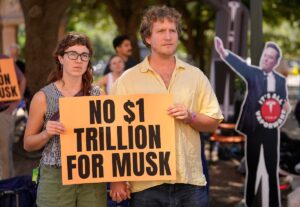 Accionistas de Tesla aprueban inversión de un billón de dólares para retener a Elon Musk como CEO por diez años