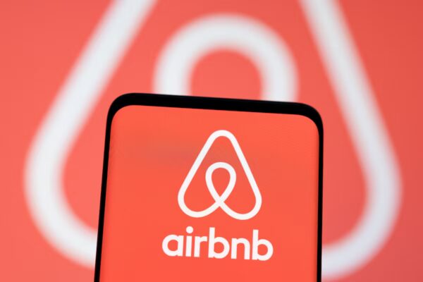 Airbnb reporta beneficios de 1.881 millones hasta septiembre y anticipa un cierre exitoso en 2025