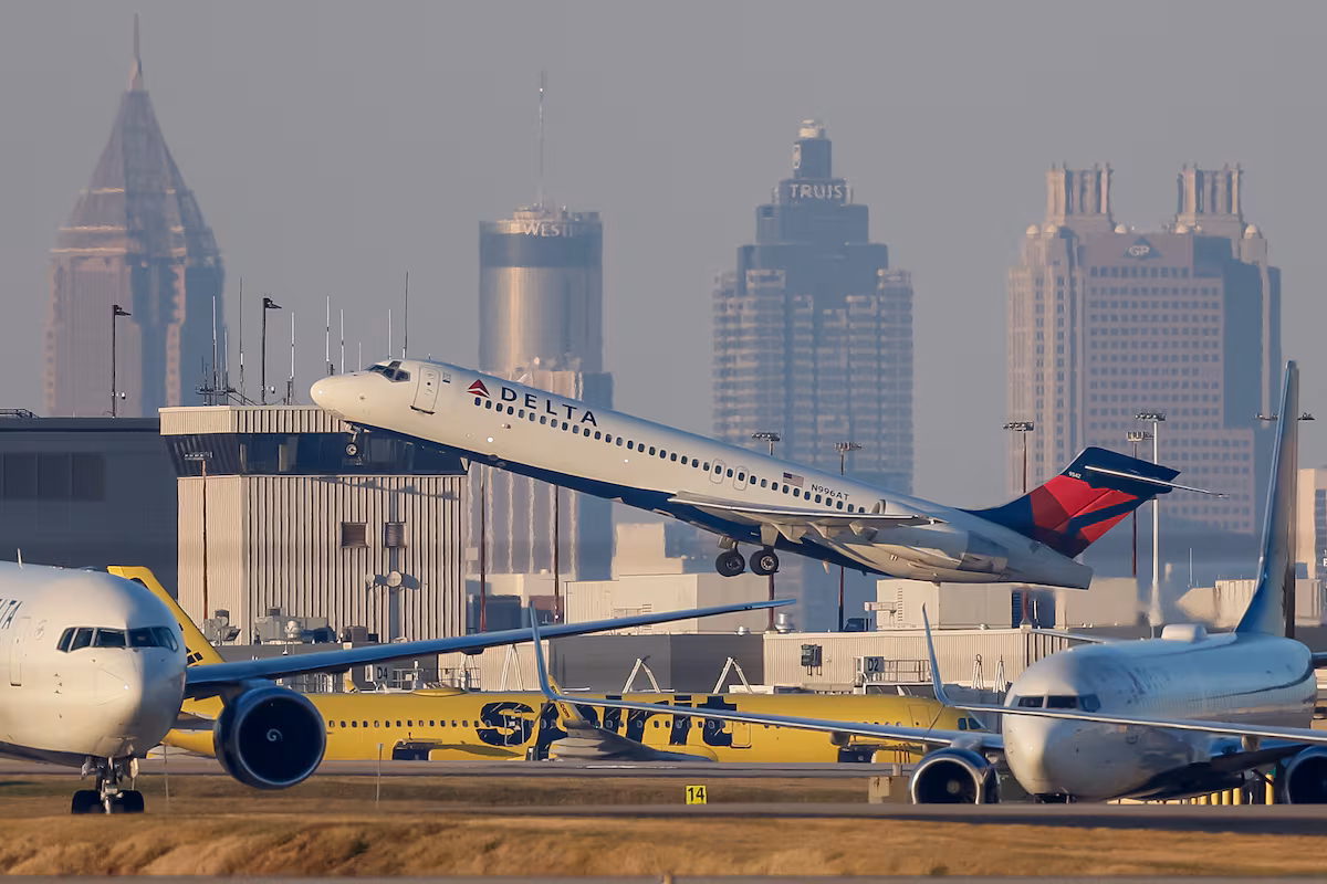 Parálisis del Gobierno de EE.UU. afecta el tráfico aéreo en principales aeropuertos desde el viernes