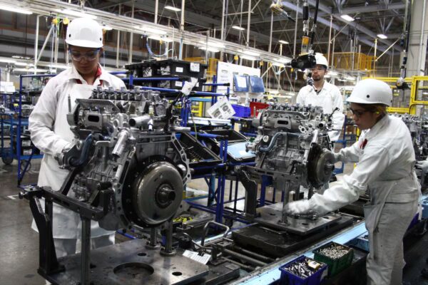 Honda enfrenta retos de producción en México por la crisis de semiconductores