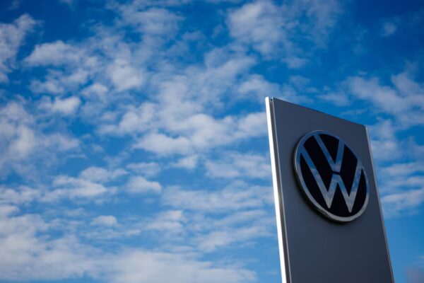 China Autoriza Exportación de Chips de Nexperia para Uso Civil, Aliviando Tensiones en la Industria Automotriz Europea