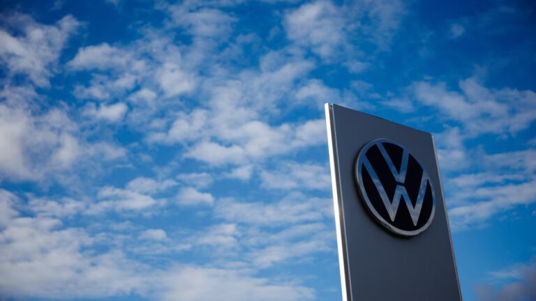 China Autoriza Exportación de Chips de Nexperia para Uso Civil, Aliviando Tensiones en la Industria Automotriz Europea