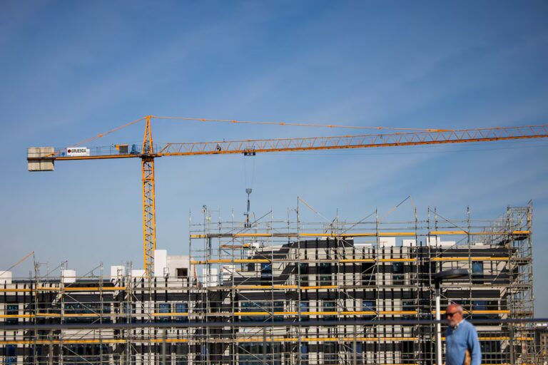 Aumento del 7% en Precios de Vivienda para 2026: La Crisis de la Vivienda Asequible frena Ventas