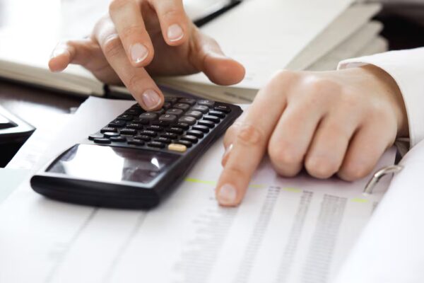 Maximizando las Plusvalías: Estrategias Fiscales en un Año de Récord en la Bolsa