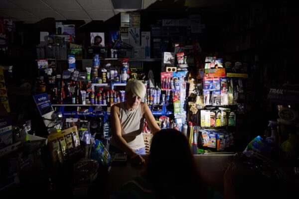 Apagón Revela Fallos en Desconexión de Generadores, Según la Agencia Internacional de la Energía