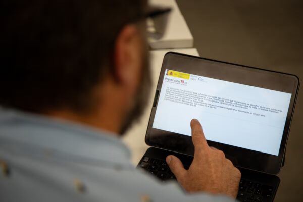 Ministerio del Trabajo culpa a un 'ataque malicioso' por la caída de la web de evaluación de riesgos para empleadas del hogar