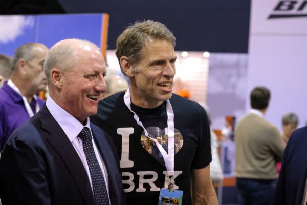 Berkshire Hathaway invierte más de 4.300 millones de dólares en la matriz de Google