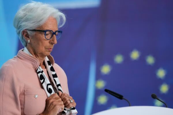 Dinámicas Internacionales en la Política Monetaria: Un Análisis Actual