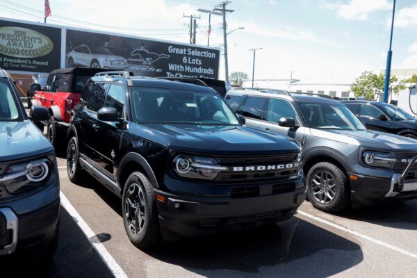 Amazon y Ford: Un nuevo acuerdo para comercializar vehículos usados en EE. UU.