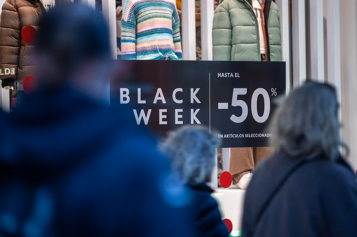 Consumo abrirá investigación sobre posibles prácticas fraudulentas en descuentos del ‘Black Friday’