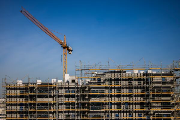 El Precio de la Vivienda Alcanza un Máximo Histórico: 2.153 Euros por Metro Cuadrado