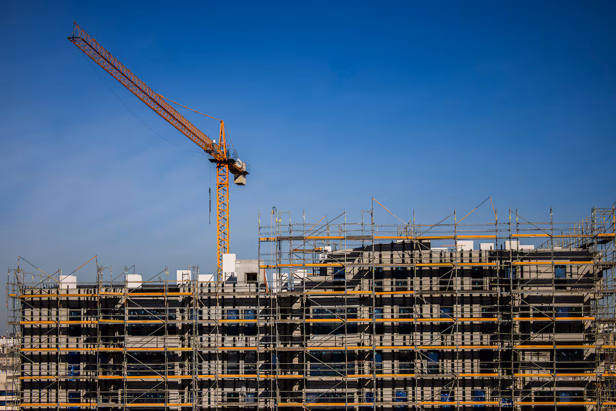 El Precio de la Vivienda Alcanza un Máximo Histórico: 2.153 Euros por Metro Cuadrado