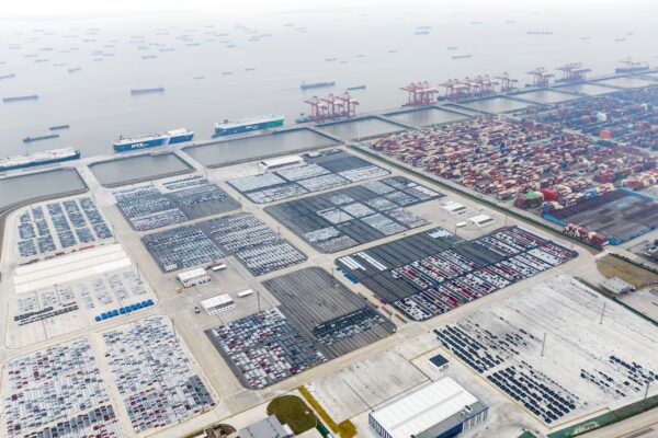 Empresarios Piden Postergar el 'Muro Arancelario' entre México y China