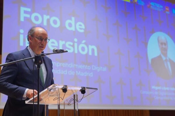Diez Innovadoras Startups Deslumbran con sus Proyectos en el Foro de Inversión