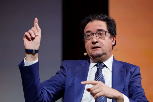 El Futuro Salarial de los Empleados Públicos en 2026: Incertidumbres sobre el Mantenimiento del Poder Adquisitivo Enturbian las Negociaciones