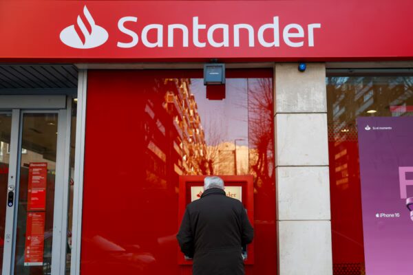 El Santander Suprime Comisiones en Transferencias Internacionales por App y Web