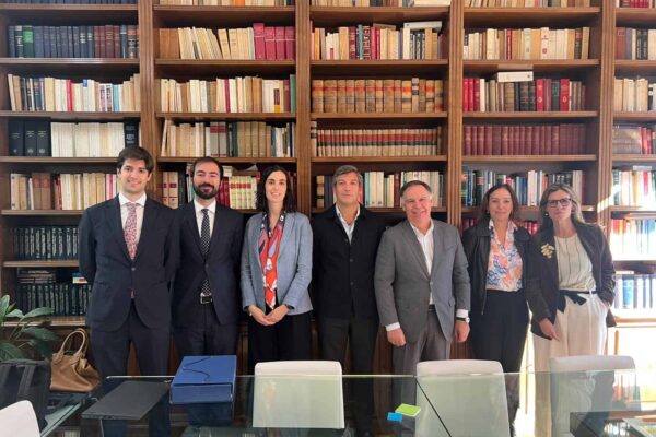 Zubi Capital asegura 8 millones de euros en financiamiento de SETT