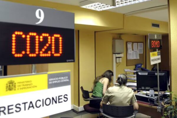 Aumento Salarial para Funcionarios: Detalles del Acuerdo con el Gobierno y Fechas de Pago de Atrasos