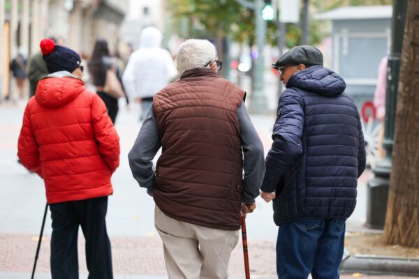 Incremento del 2,7% en las Pensiones para el 2026: Impacto Económico y Social