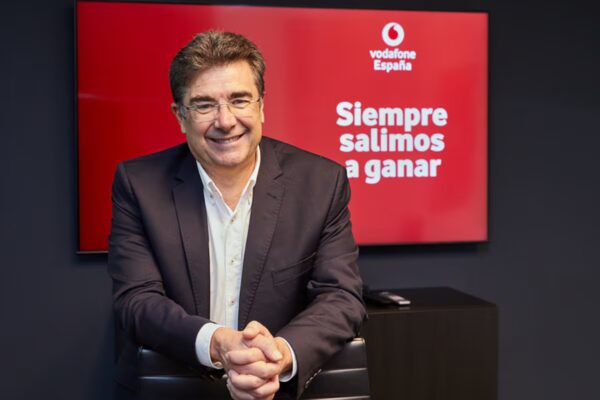 Vodafone desvincula sus tarifas del IPC y anuncia un incremento del 3,9% para 2026