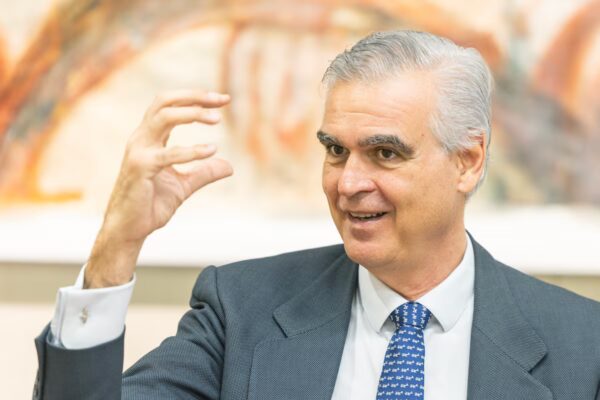 Los Seis Pasos Clave para Seleccionar al CEO Ideal: La Revolución de los Headhunters