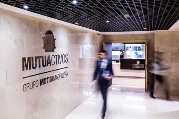 Mutua Madrileña: Un Nuevo Coloso en el Mundo de los Fondos de Inversión