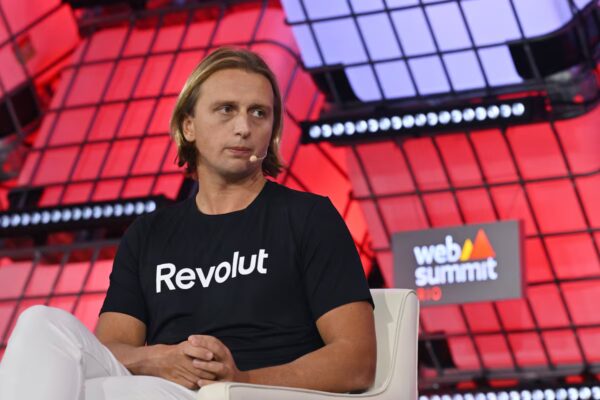 Revolut omite notificar a reguladores británicos sobre cambio de residencia de su CEO a Emiratos Árabes