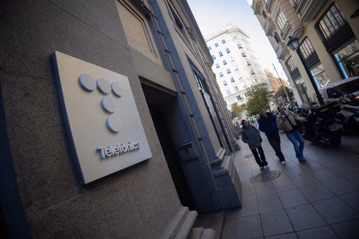 Telefónica propone que el 82% de su ERE se enfoque en prejubilaciones para mayores de 55 años