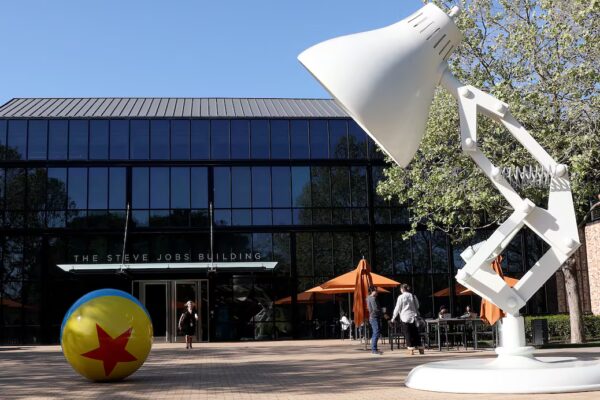 De la Animación a la Armada: La Influencia de Pixar en el Desarrollo de Drones Militares