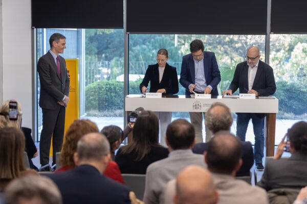 El Gobierno ratifica un aumento salarial del 2,5% para funcionarios en 2023 y un 1,5% adicional en 2026