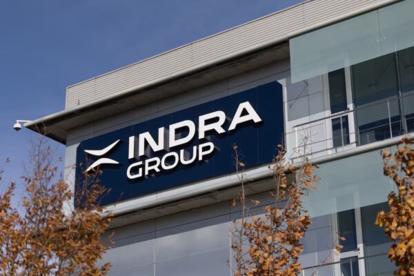 Indra cede su división de externalización de servicios a Teknei por 96,6 millones de euros