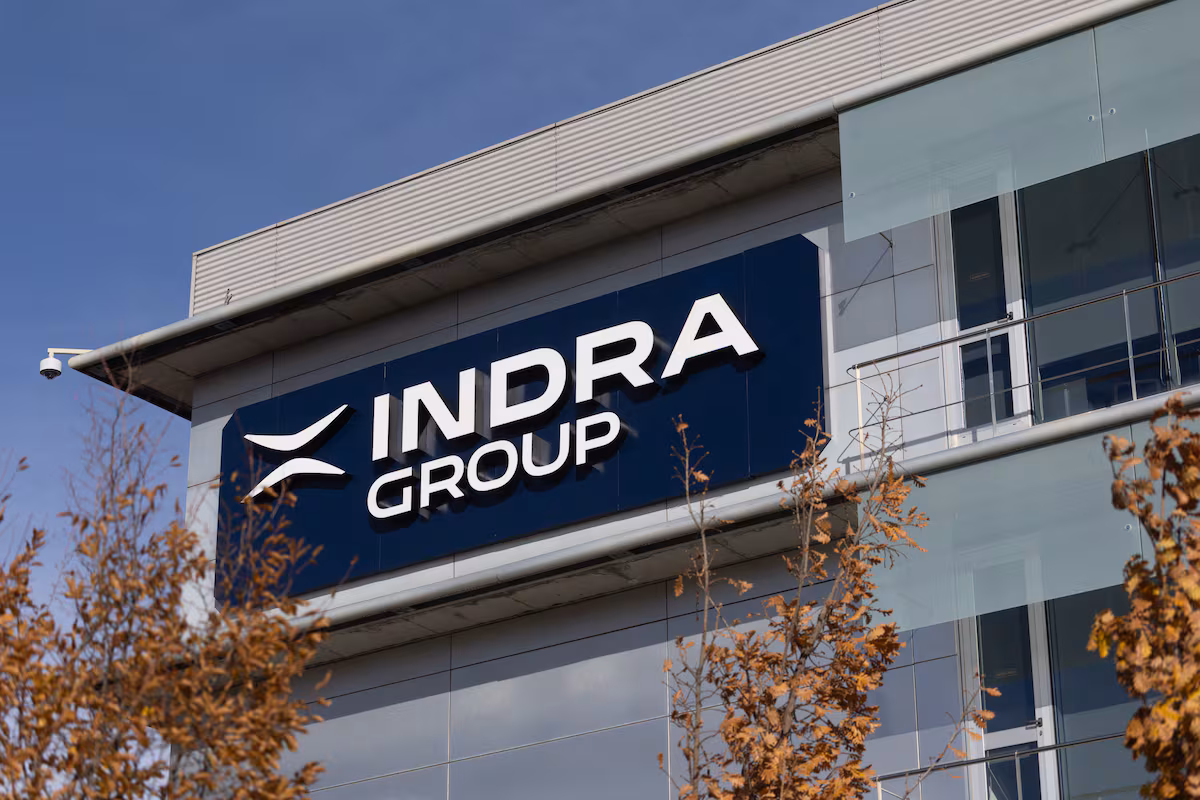 Indra cede su división de externalización de servicios a Teknei por 96,6 millones de euros