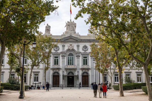 El Supremo reafirma que los permisos por cuidado familiar son exclusivamente para días laborales