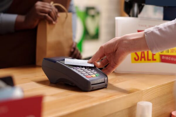 Los españoles confían en manejar sus finanzas, pero solo un tercio comprende la inflación