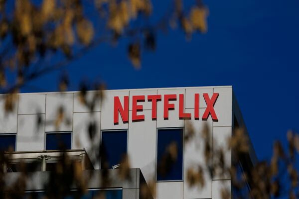 Netflix busca adquirir estudios y activos de streaming de Warner Bros, propietario de HBO