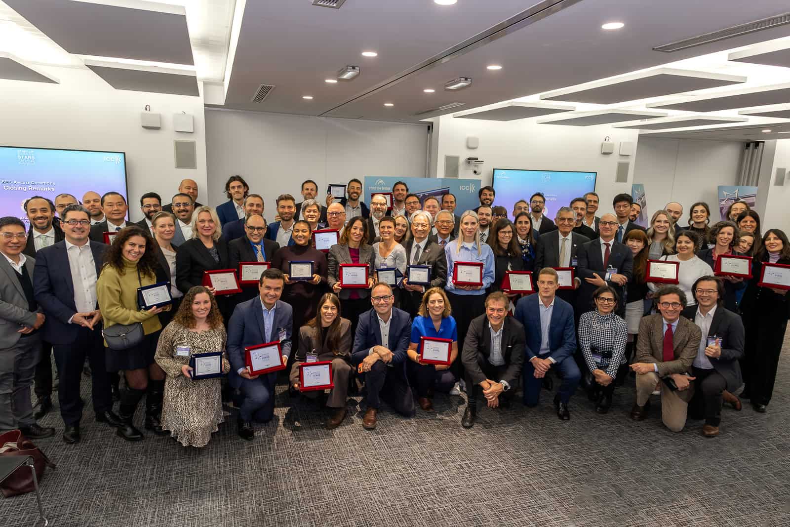 SES Awards 2025: Tres Premios Internacionales para la Excelencia