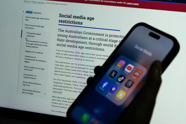 Australia Cierra Redes Sociales para Menores: Oportunidad para Desconectar y Reflexionar