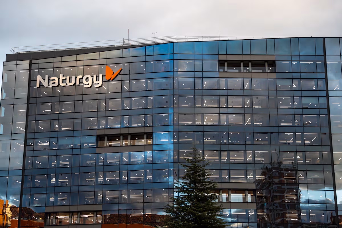 El Duque de Westminster transfiere la sede de Naturgy en Madrid a Colonial y Andbank