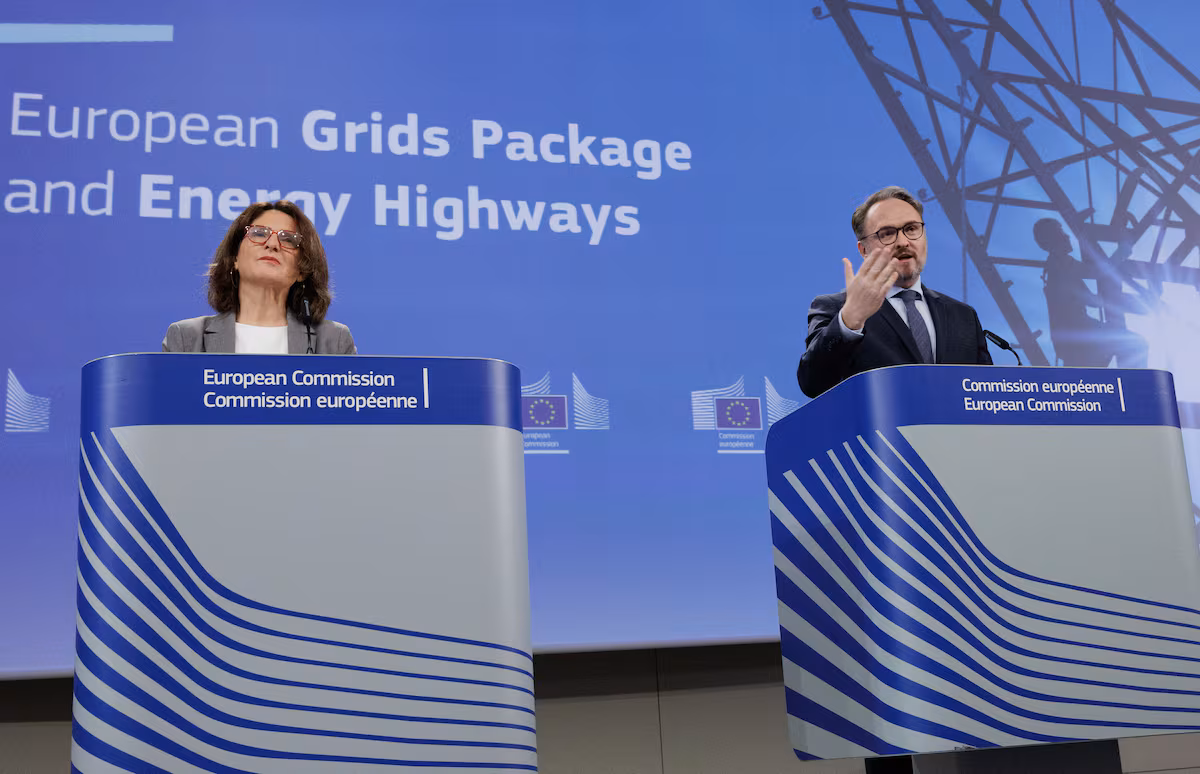 Bruselas impulsa 'autopistas energéticas' para conectar España y Europa