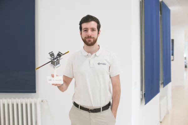Fossa: Innovación Española en Desarrollo de Satélites Inteligentes para la OTAN