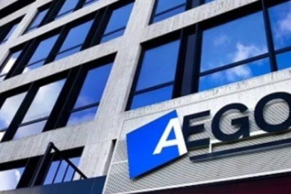 Aegon reafirma su compromiso con España y fortalece su alianza con el Santander