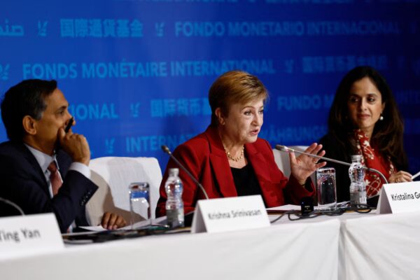 El FMI Urge a China a Implementar Reformas Audaces para Resolver Desequilibrios Económicos