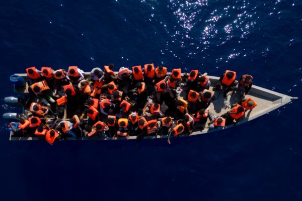 Desafíos de Racismo y Crisis Migratoria en Europa: Una Realidad Alarmante