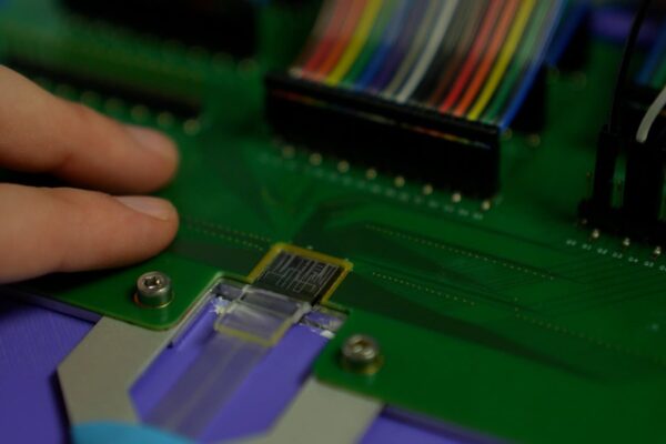 Photonics Research Lab: Líder Global en Innovaciones Fotónicas