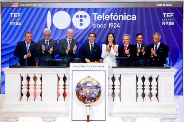 Telefónica se retira de Wall Street: Fin de una era tras 40 años en la Bolsa de Nueva York